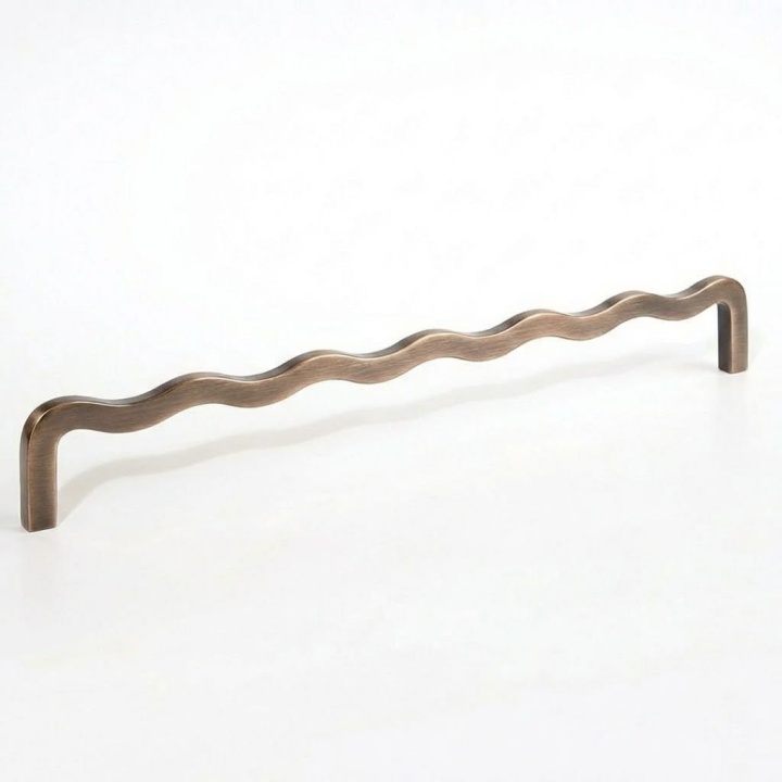 brazowe-uchwyty-do-szafy